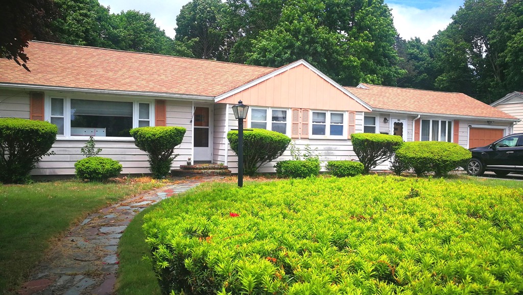 163 Lake St Property Photo