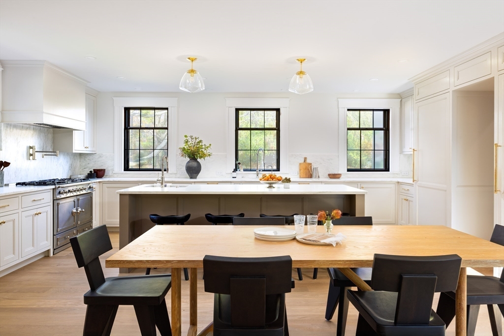 172 Brattle Street Property Photo 6