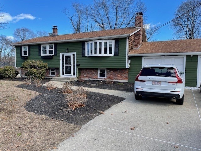1233 Pleasant St Property Photo