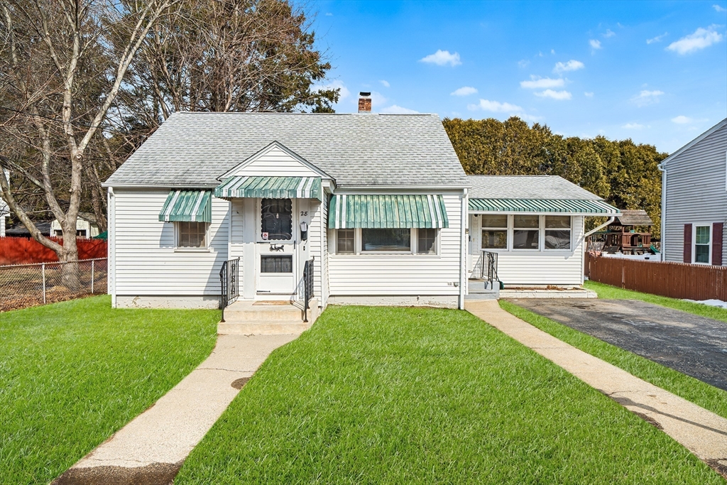 28 Millbury Ave Property Photo