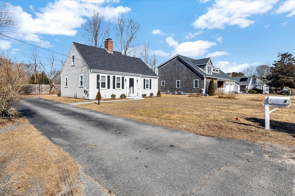 2 Squibnocket Dr Property Photo