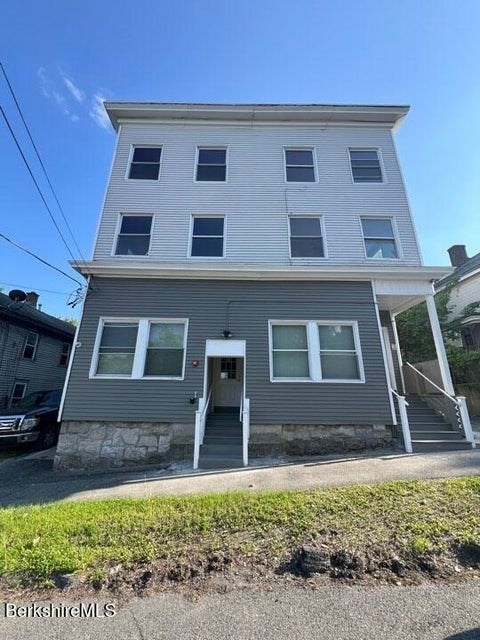 343 Columbus Ave Property Photo