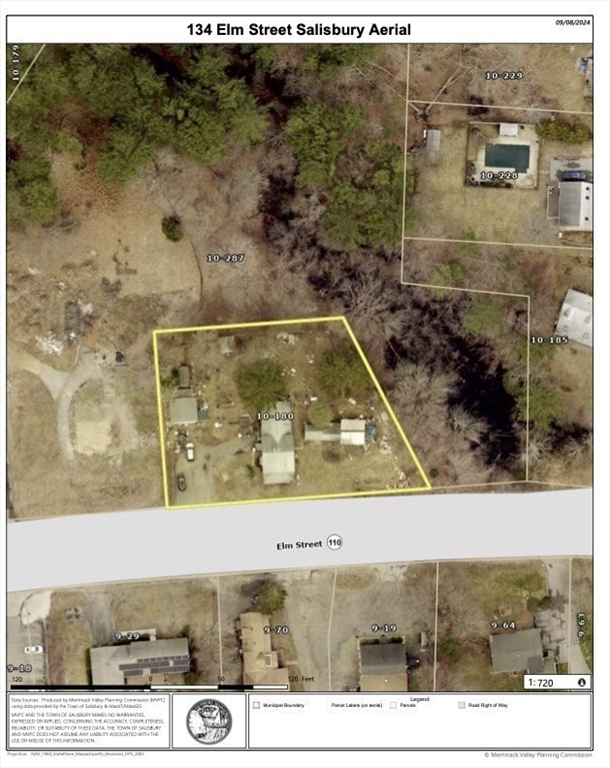 134 Elm St Property Photo 4