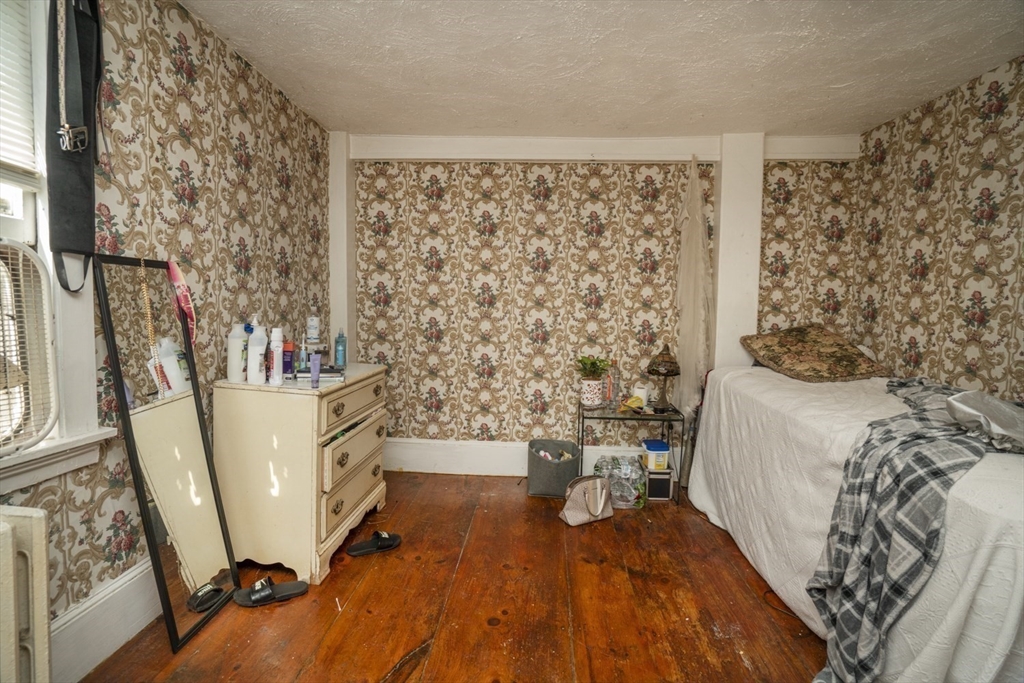 134 Elm St Property Photo 17