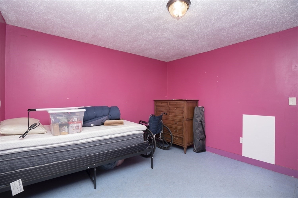 134 Elm St Property Photo 25