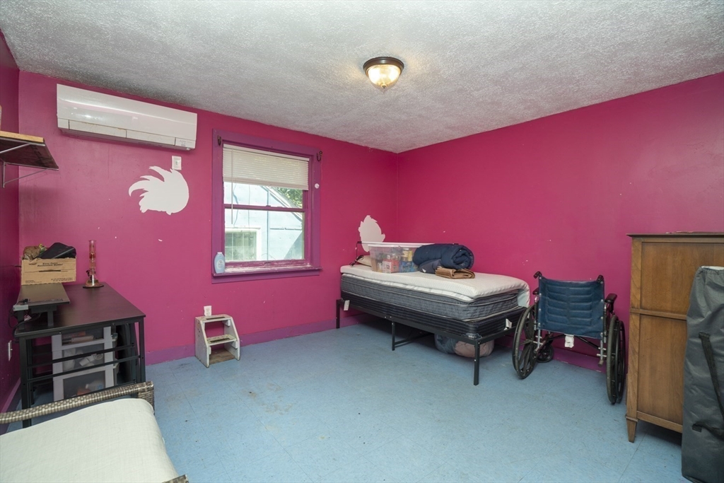134 Elm St Property Photo 26