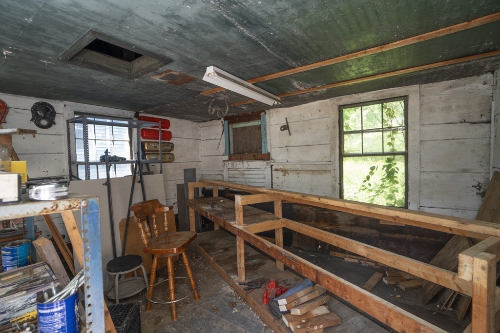 134 Elm St Property Photo 32