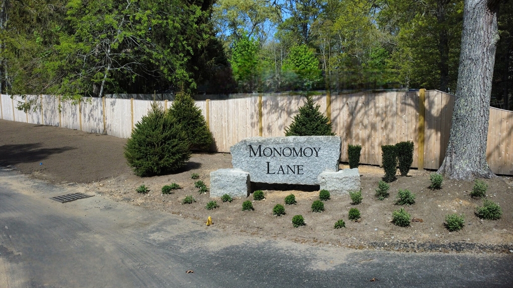 8 Monomoy Ln Property Photo 10