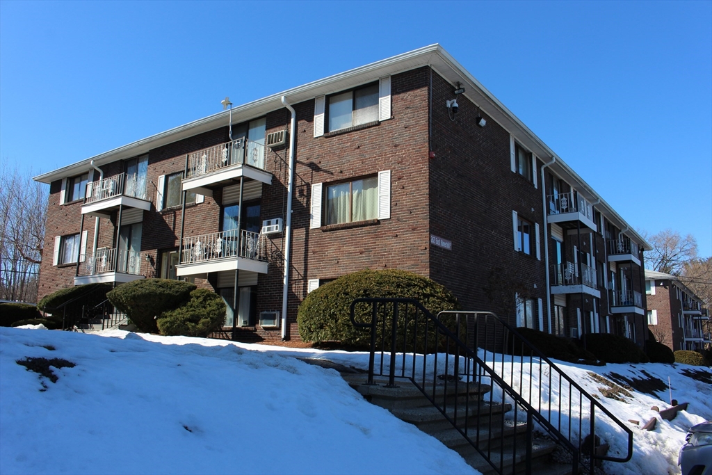 262 E Haverhill St # 4 Property Photo