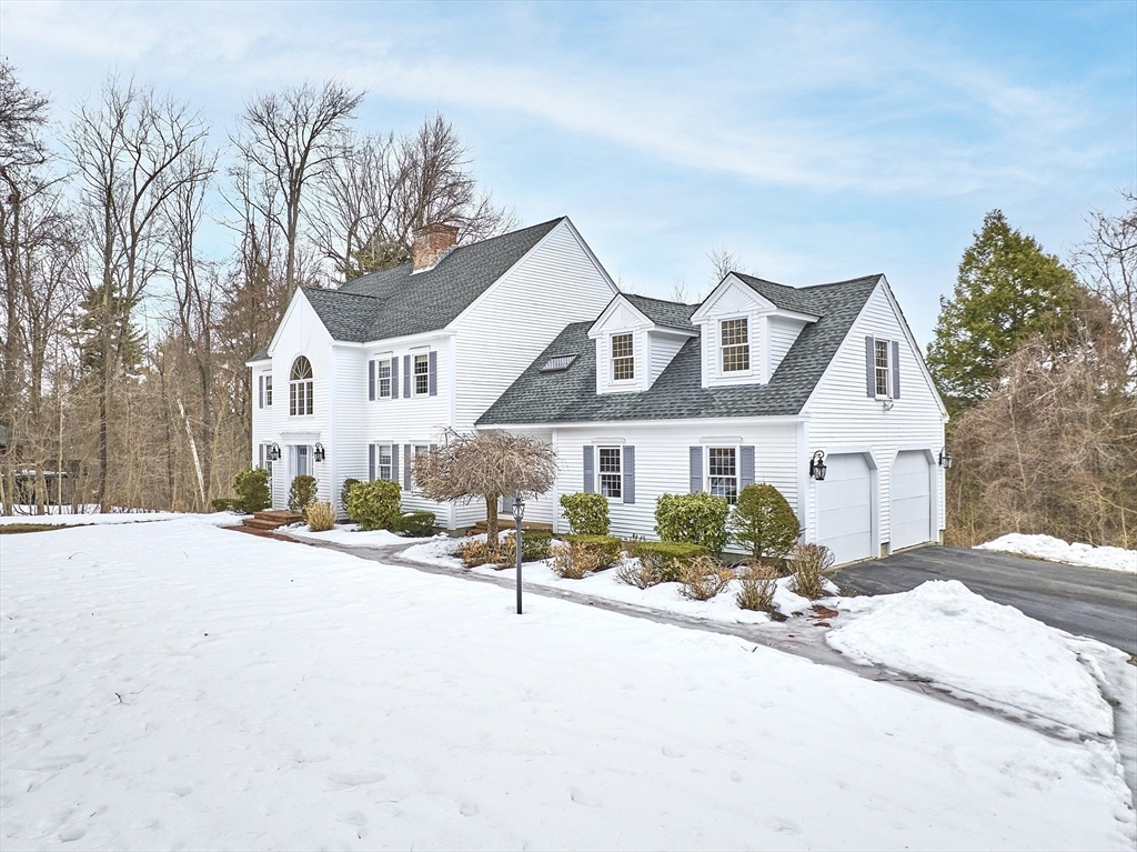411 Leominster Rd Property Photo