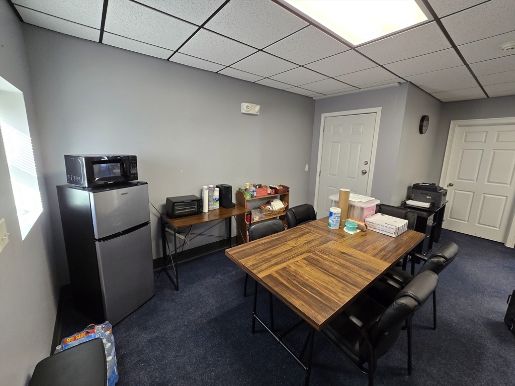 580 Robeson St. Property Photo 9