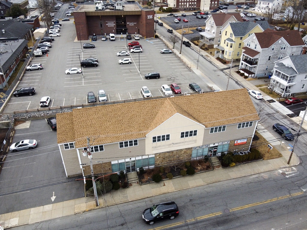 580 Robeson St. Property Photo 18