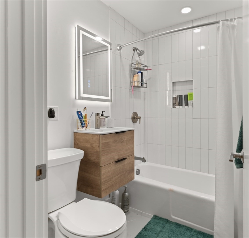 11 Parker Hill Ave # 2a Property Photo 3