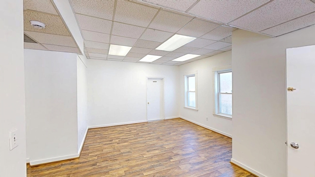 807 Boylston St Property Photo 6