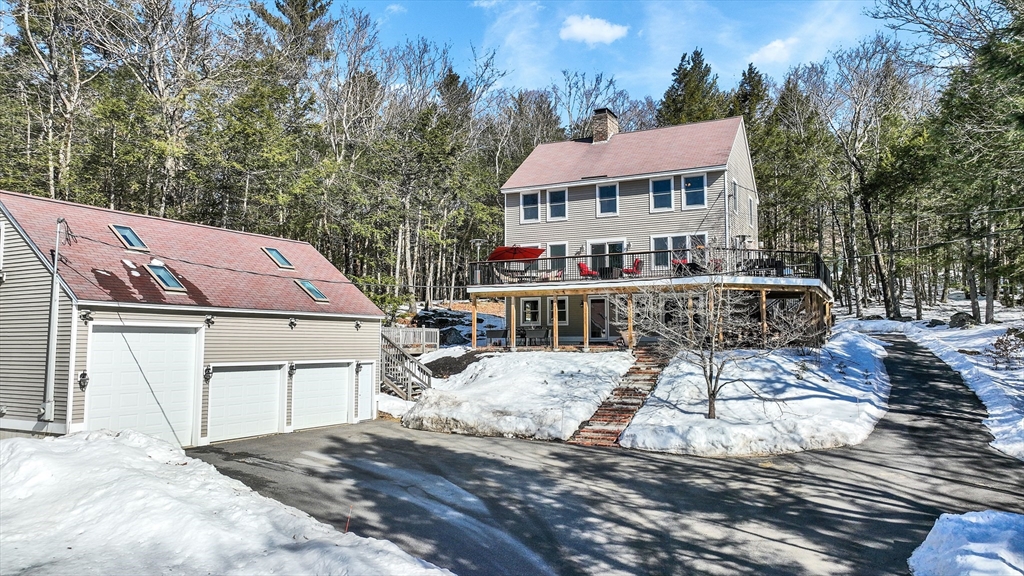 44 Lakeview Drive Property Photo