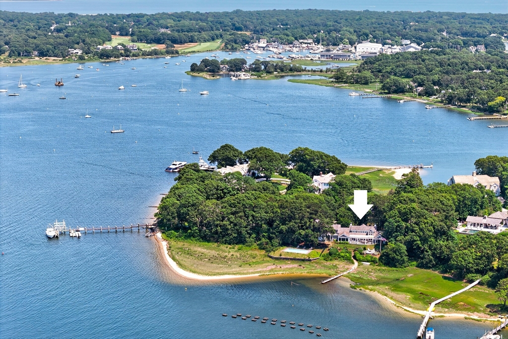 71 Sand Pt Property Photo 2