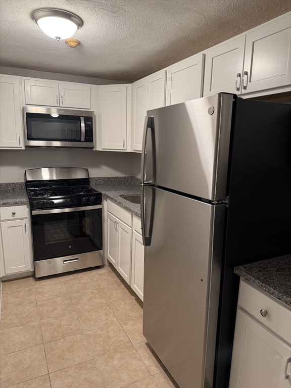 10 Karen Circle # 4 Property Photo