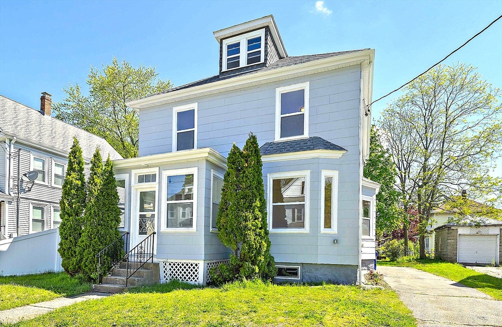 30 Massasoit St Property Photo