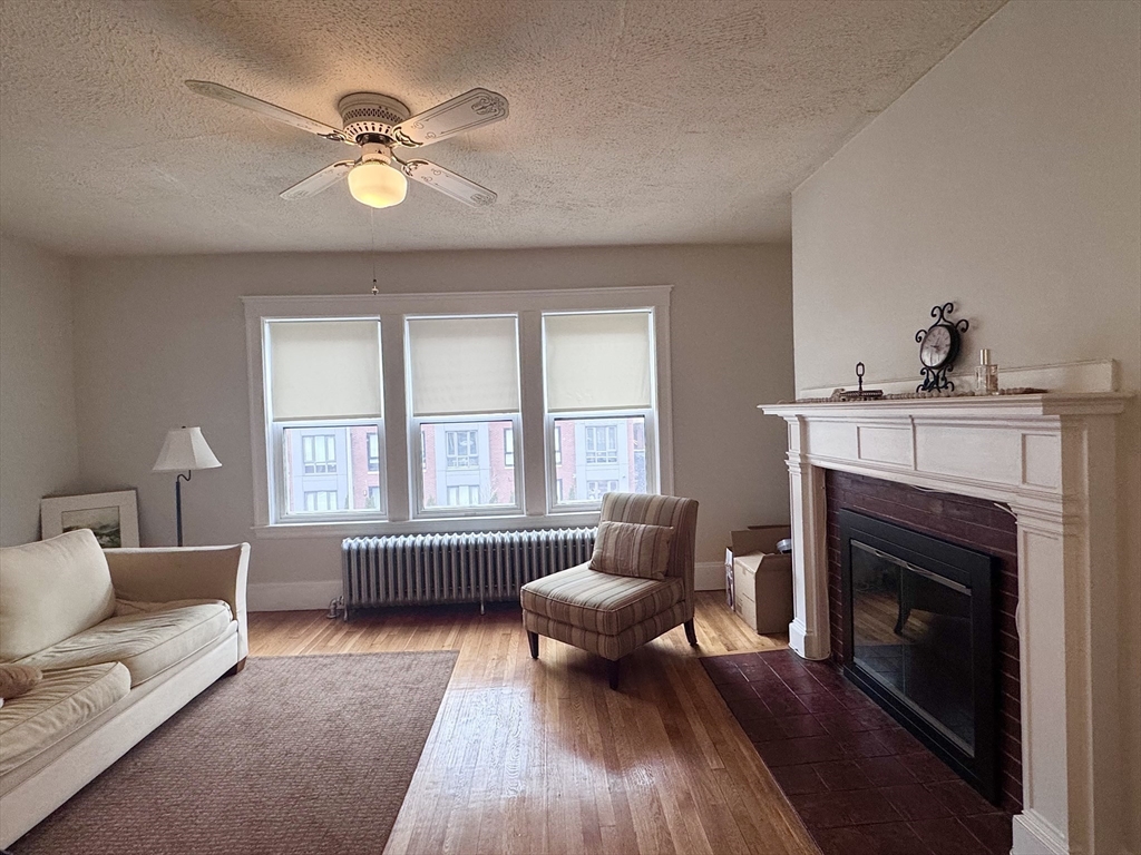 120 Washington # 2 Property Photo 1
