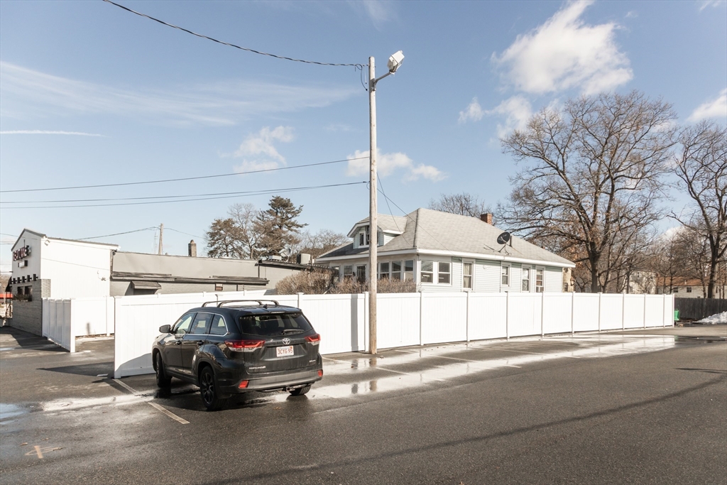 838 Boston Rd Property Photo 26