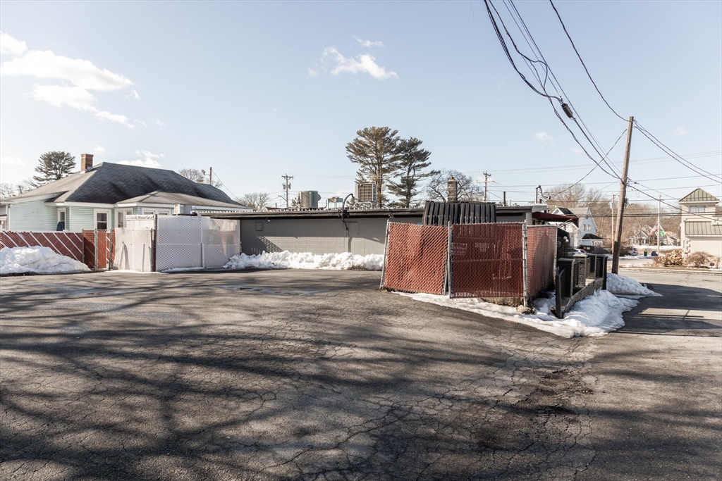838 Boston Rd Property Photo 29
