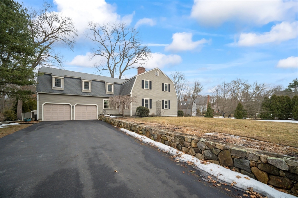 68 Witherell Drive Property Photo