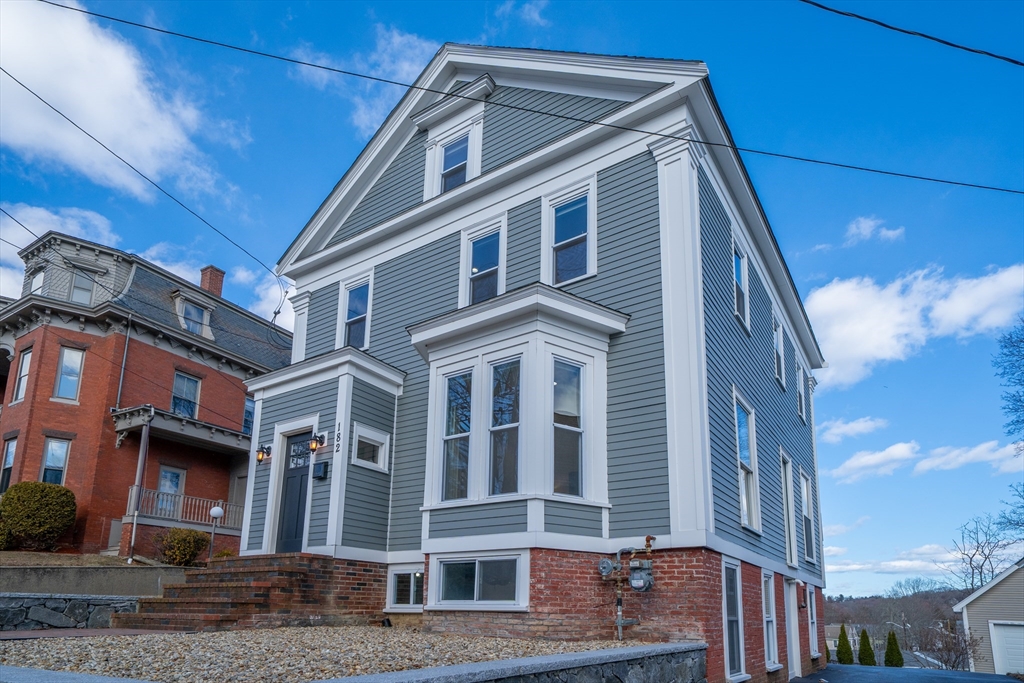 182 Main Street Property Photo