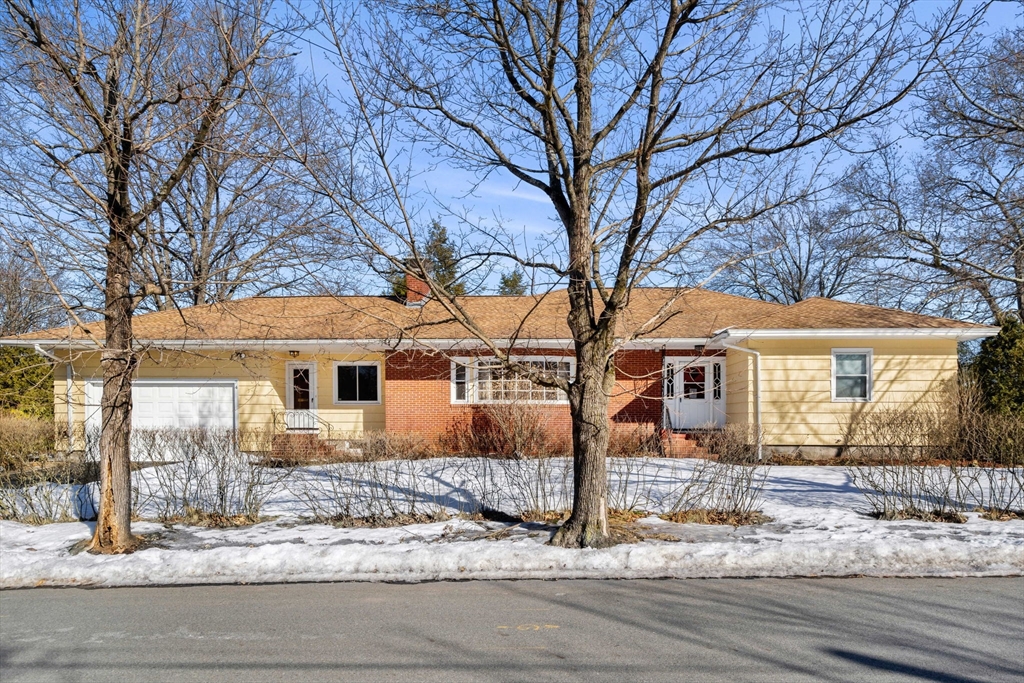 74 Durso Ave Property Photo