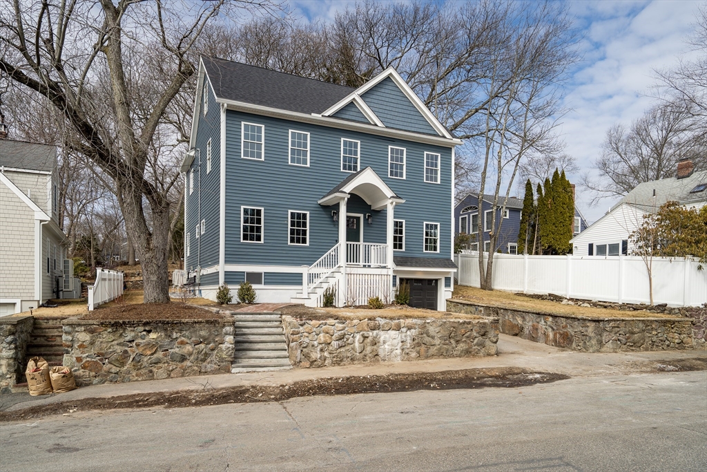 18 Hillcrest St Property Photo