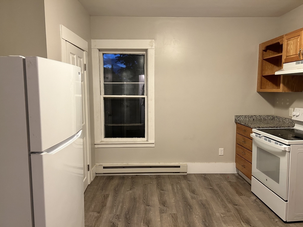 45 Greenwood Street # 2r Property Photo