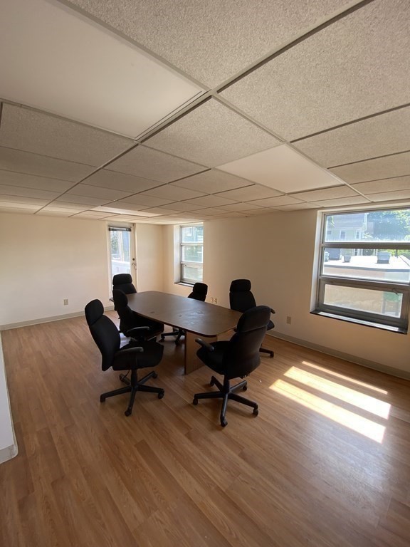 556 Cambridge St Property Photo 11