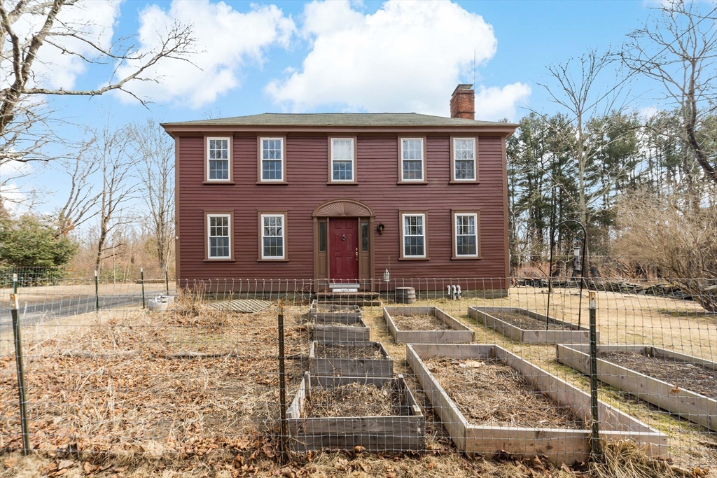 1067 Middle St Property Photo