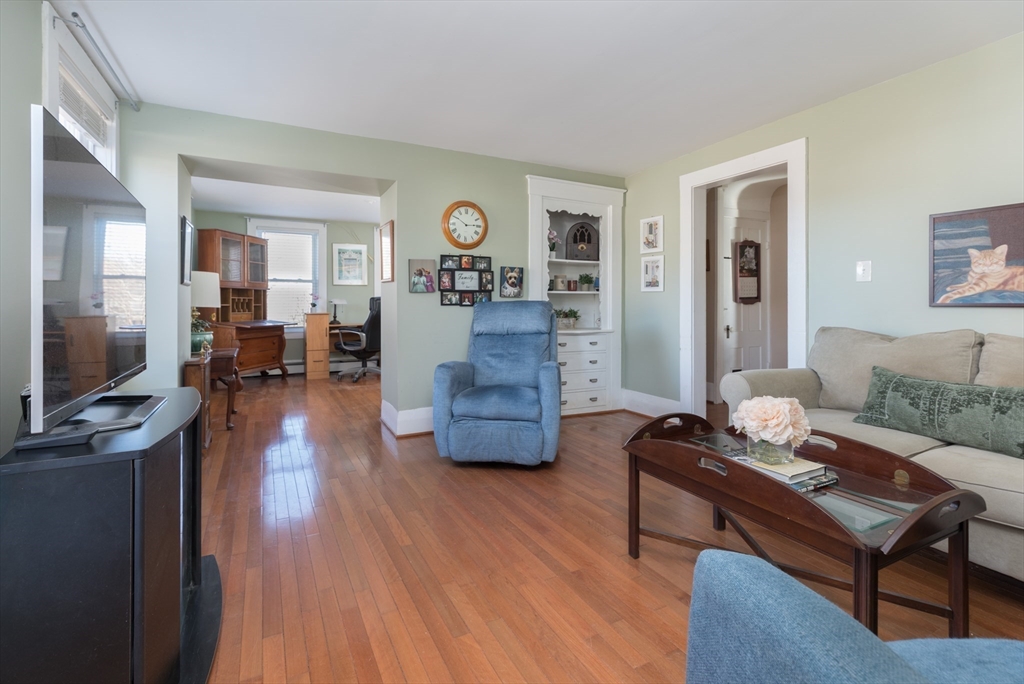 215 Central St Property Photo