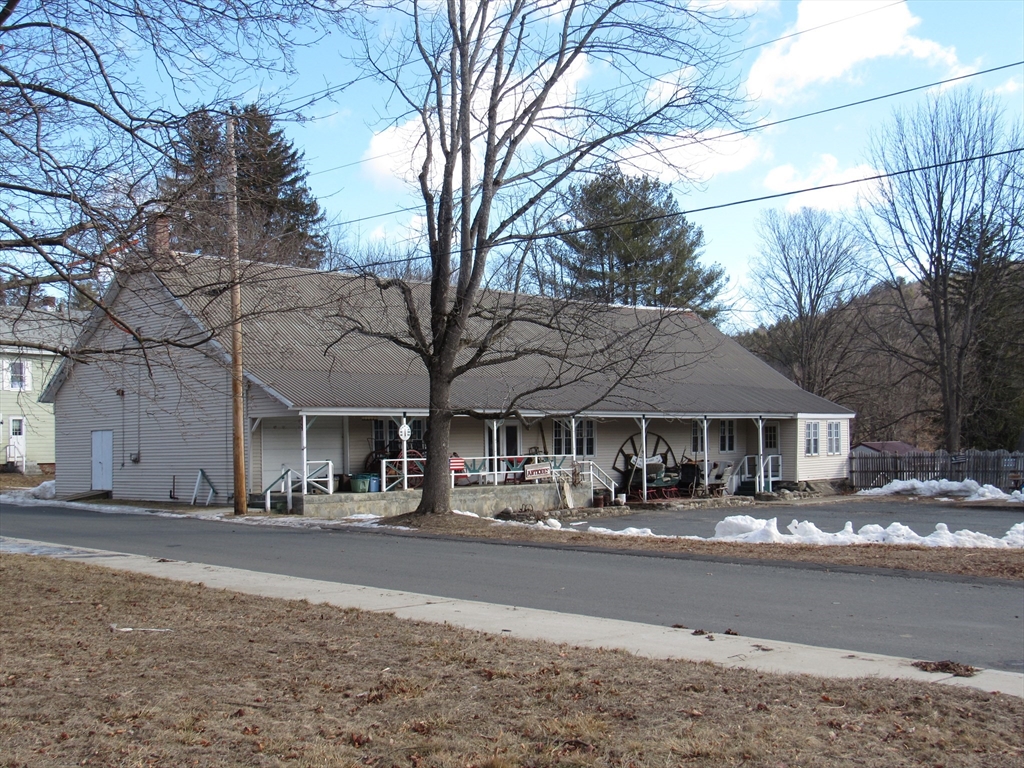 10 E Main St Property Photo