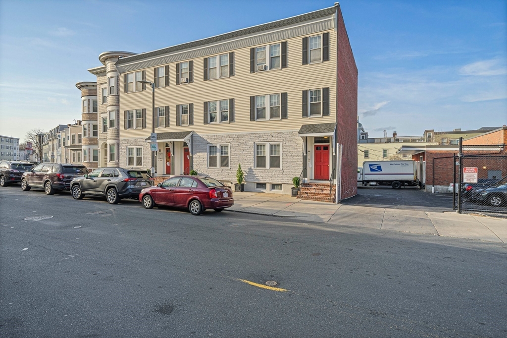 428 East Third Street Property Photo 3