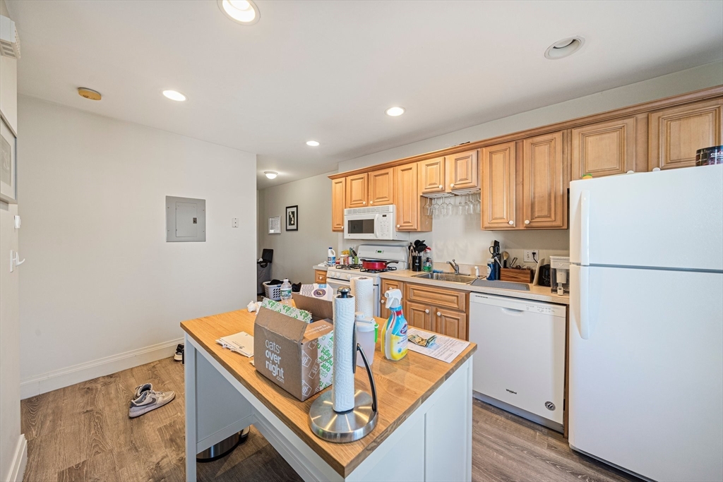 428 East Third Street Property Photo 6