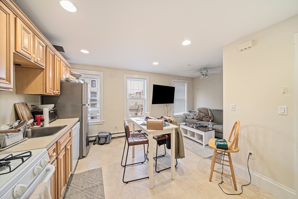428 East Third Street Property Photo 15