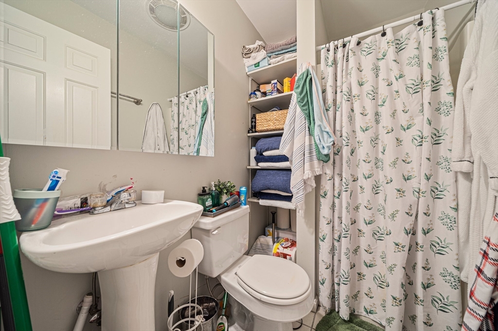 428 East Third Street Property Photo 17
