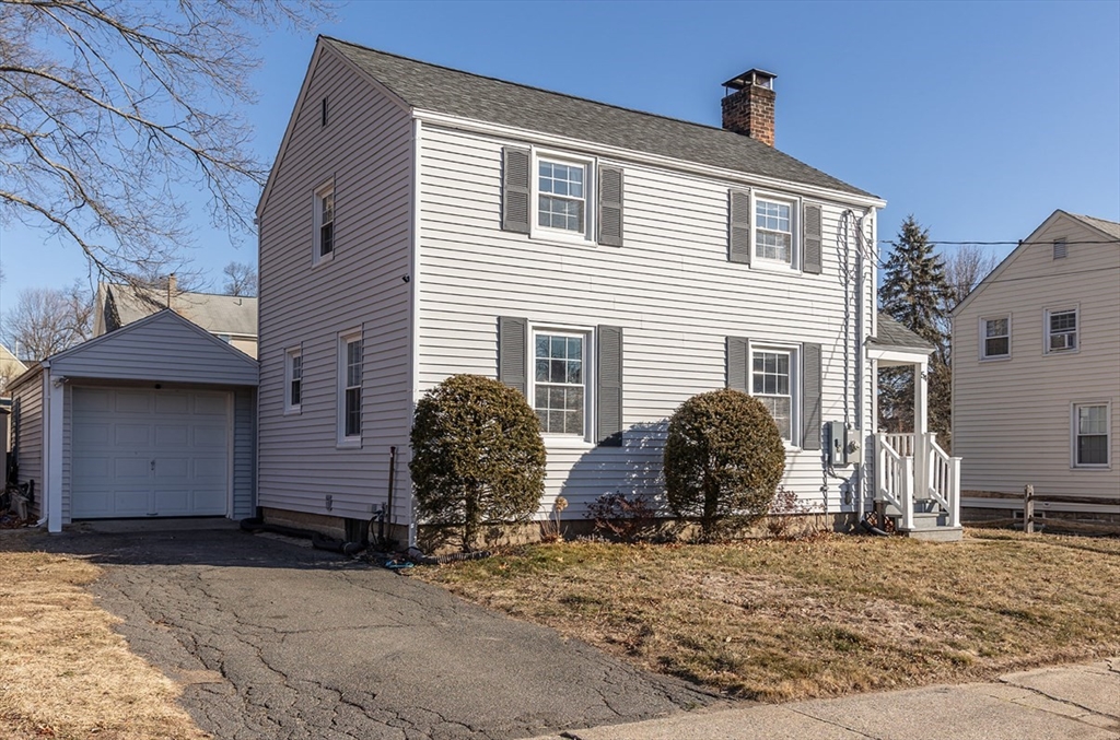 54 Oakland St Property Photo