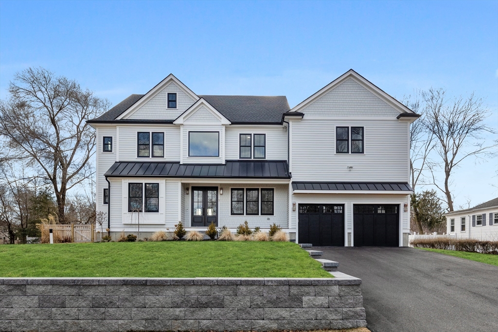 Lynnfield Real Estate Listings Main Image