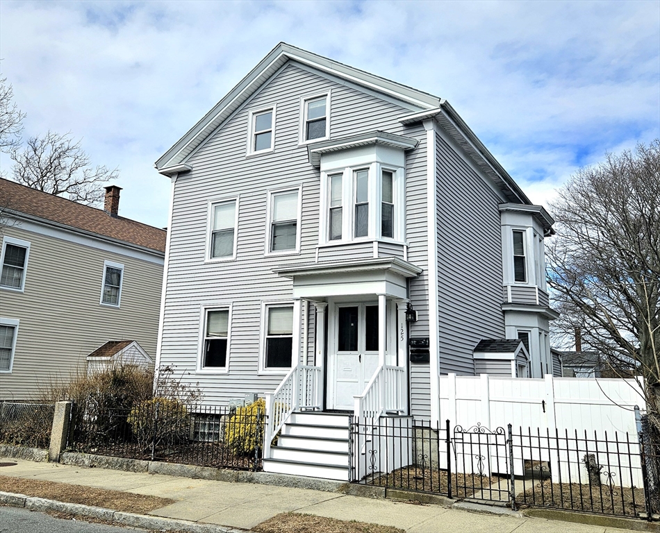 125 Hillman St Property Photo