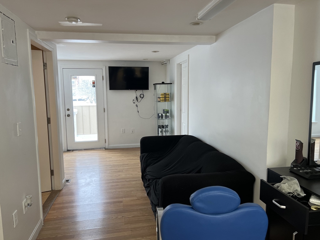 11 Oakland Street Property Photo 7