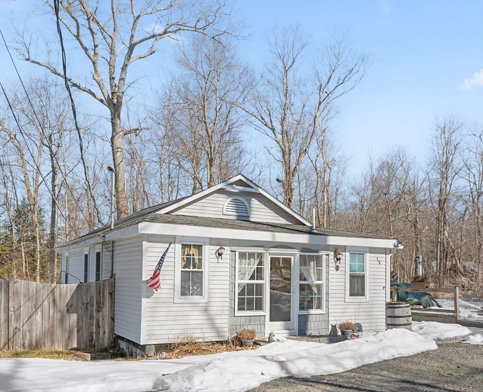 15 Athens Ave Property Photo