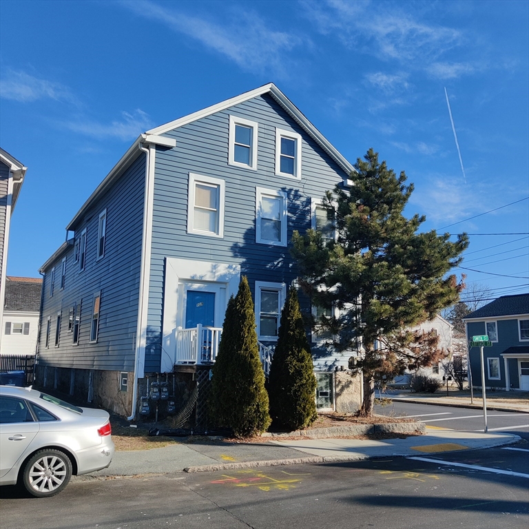 109 Smith St Property Photo