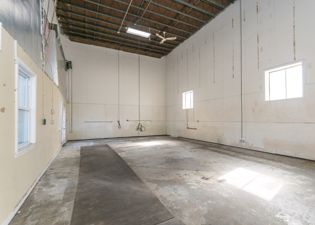 30 Clematis Avenue Property Photo 11