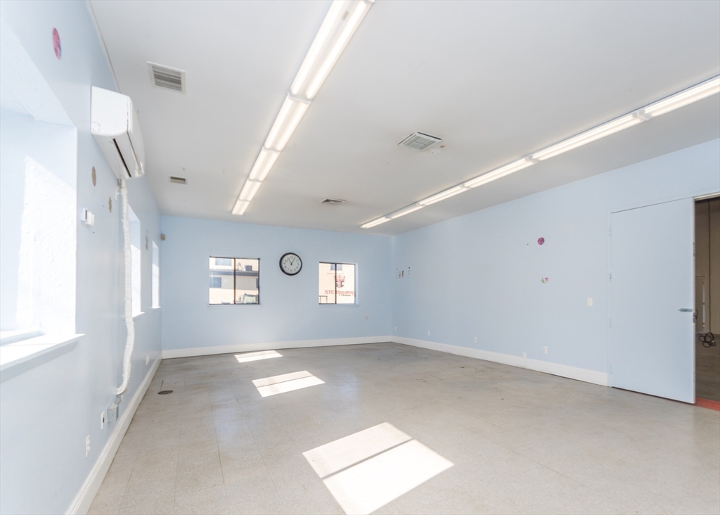 30 Clematis Avenue Property Photo 14