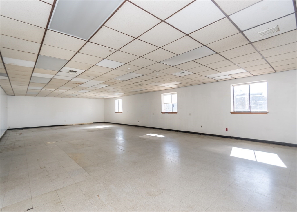 30 Clematis Avenue Property Photo 16