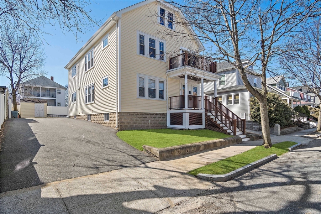 8-10 Bowdoin St Property Photo