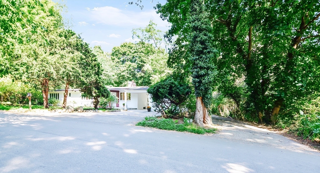 115 Juniper Rd Property Photo