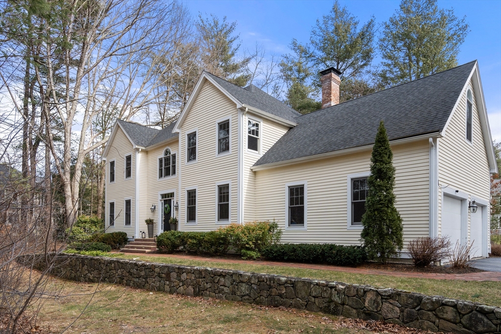 340 Dutton Road Property Photo